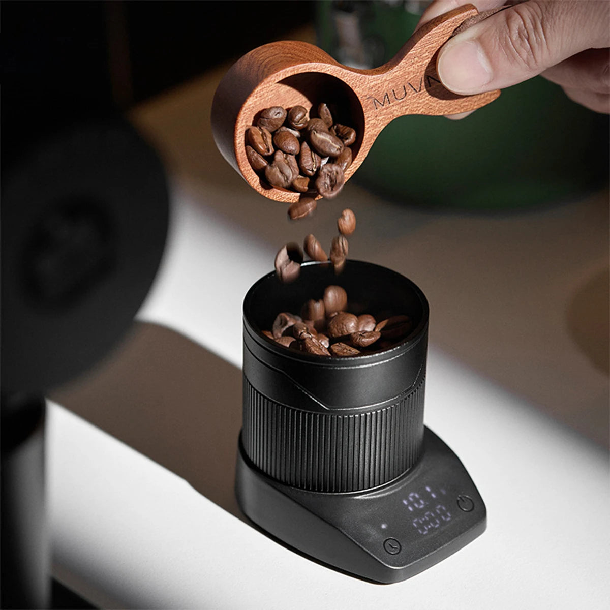 Mini Coffee Scales Electronic Coffee Bean Scale Palm Size Timing Weighing Scale Home Kitchen Tool Coffee Bar Accessories